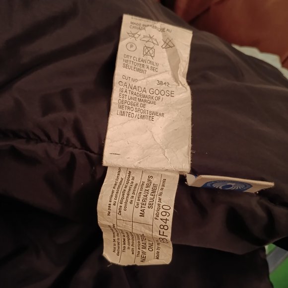 Canada Goose jacket - Picture 9 of 10